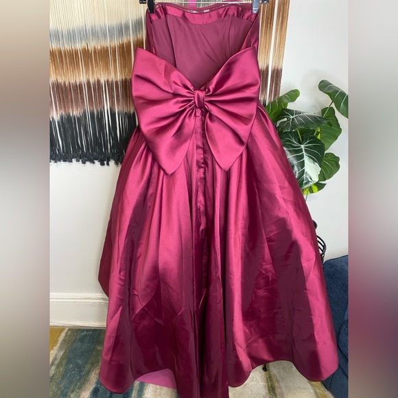 NWOT Hutch Adaleigh Strapless Back-Bow High-Low Maxi Dress - Picture 15 of 16